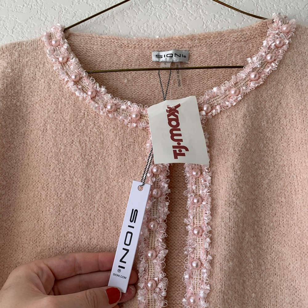 SOLD NWT Pink Cardigan - Picture 2 of 6